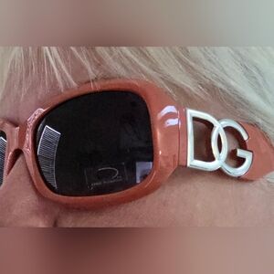 NEW DOLCE & GABBANA SUNGLASSES EXCELLENT CONDITION NO SCRATCHES